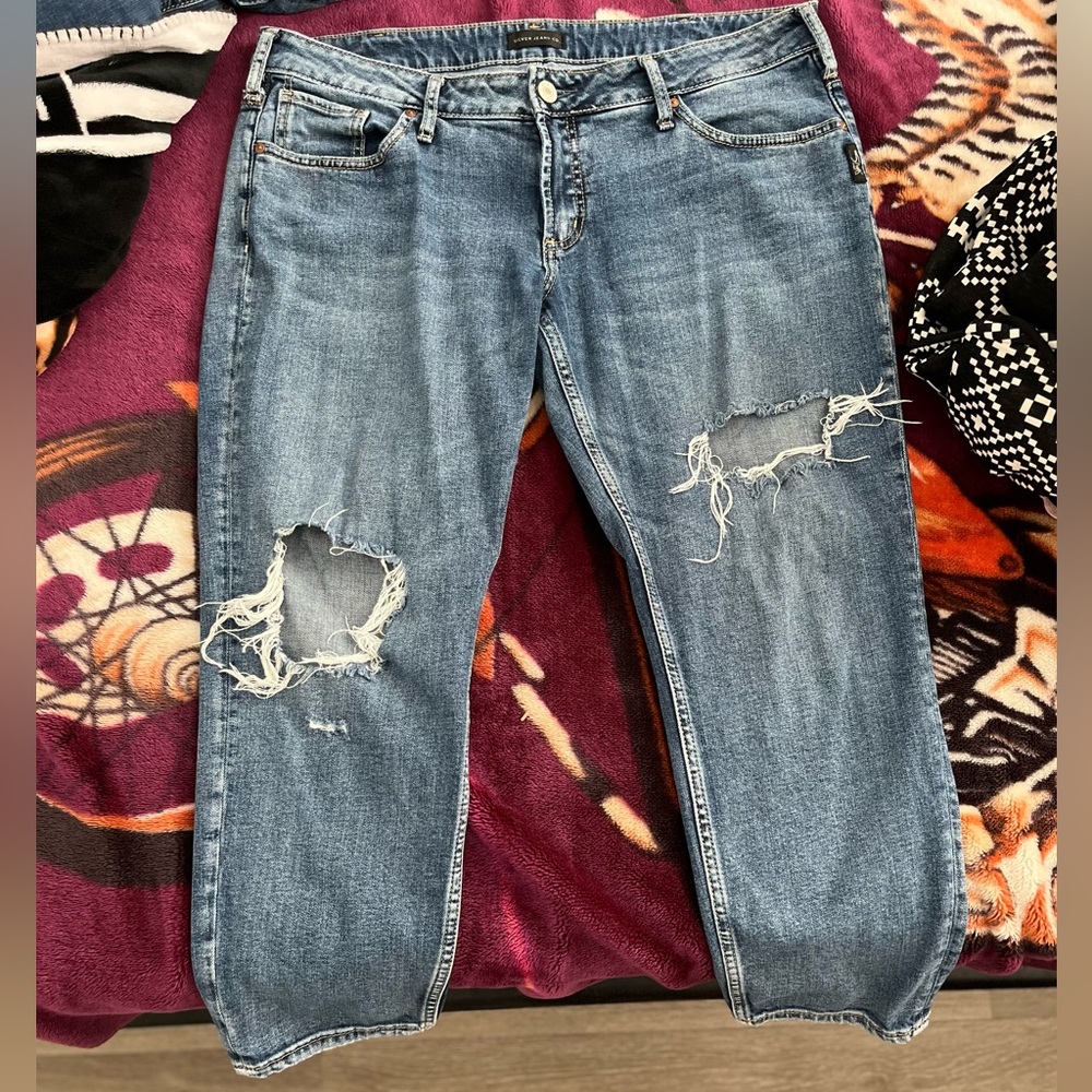 Women’s Ripped Silver Jeans - Picture 2 of 4